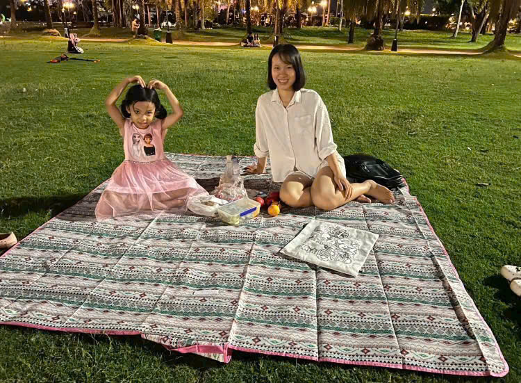 thuê thảm dã ngoại - picnic ở nha trang