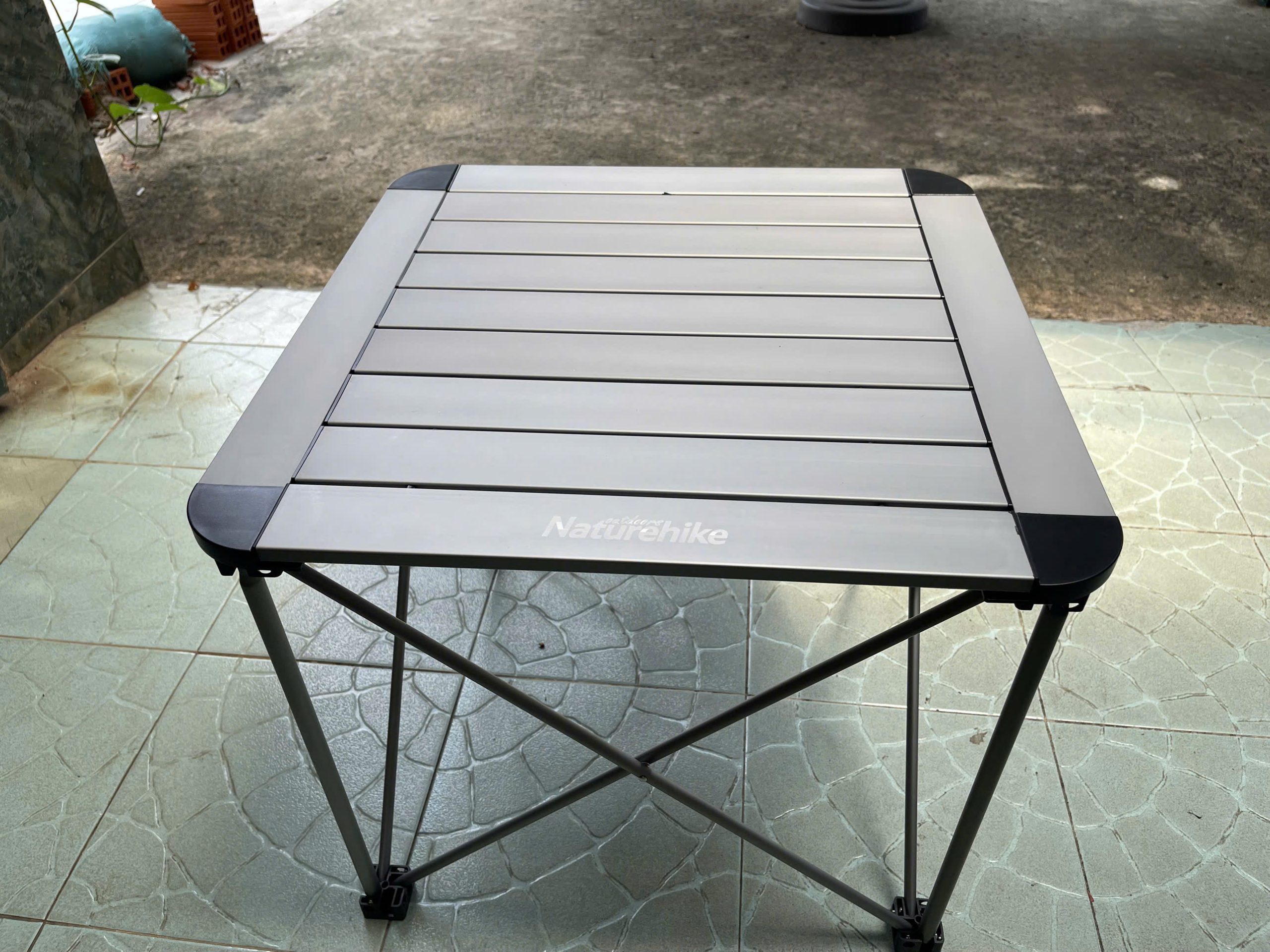 thuê đồ cắm trại nha trang - thuê bàn cắm trại gấp gọn
